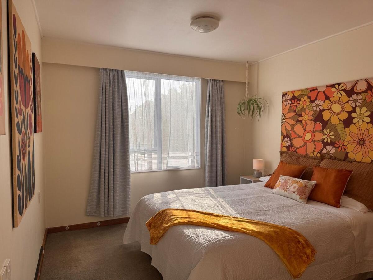 Club Retro - Ferienwohnung Hawera