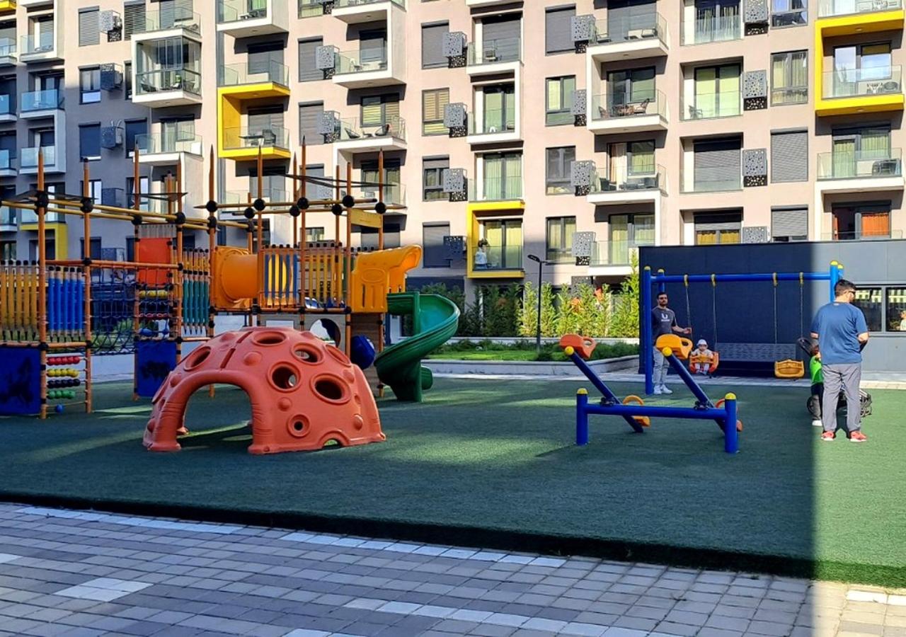 Modern East Gate - Free Parking - Balcony - Self Check-in - Fast Wi-fi - B&B Skopje