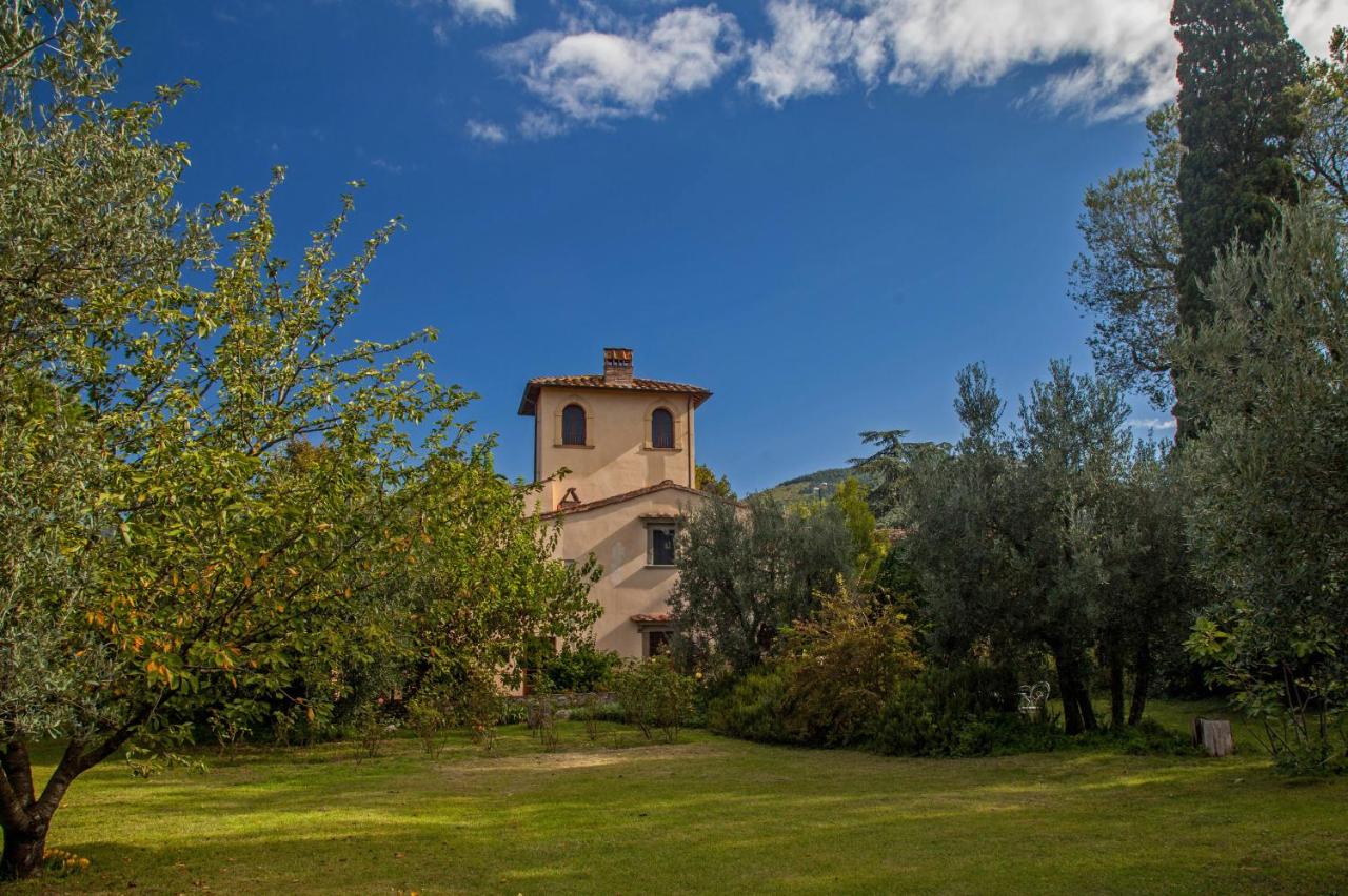 Villa with Garden View