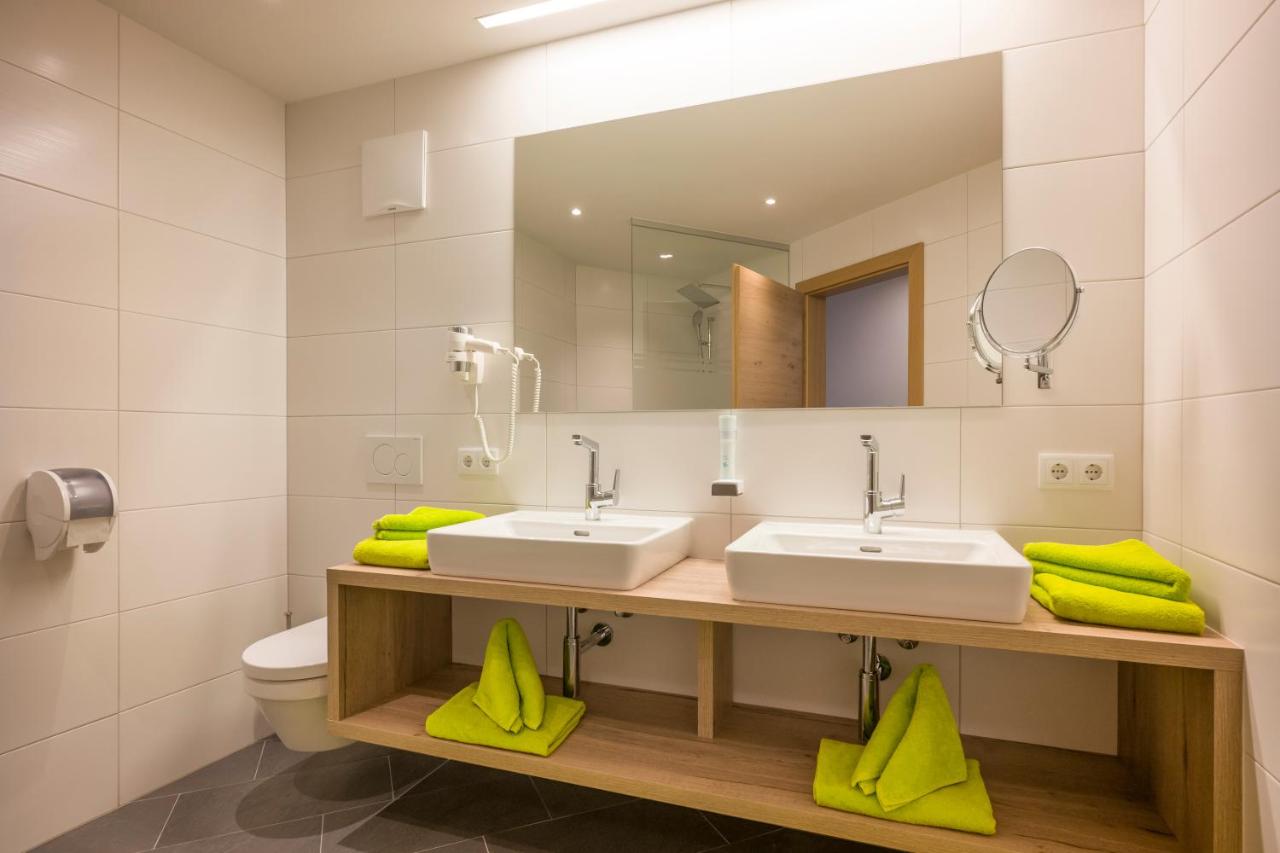 Two-Bedroom Apartment with Balcony (Zillertal Deluxe)