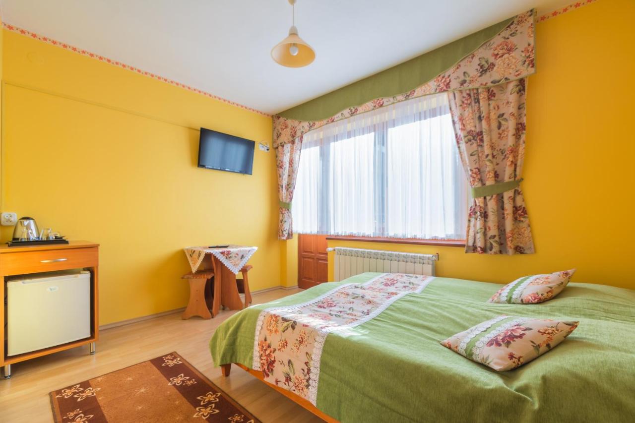 Queen Room with Balcony