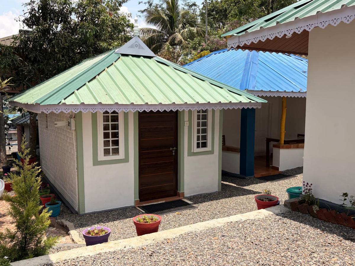 LES COTTAGES de Suryatrips Homely Stay - Chambres d'hôtes Thekkadi