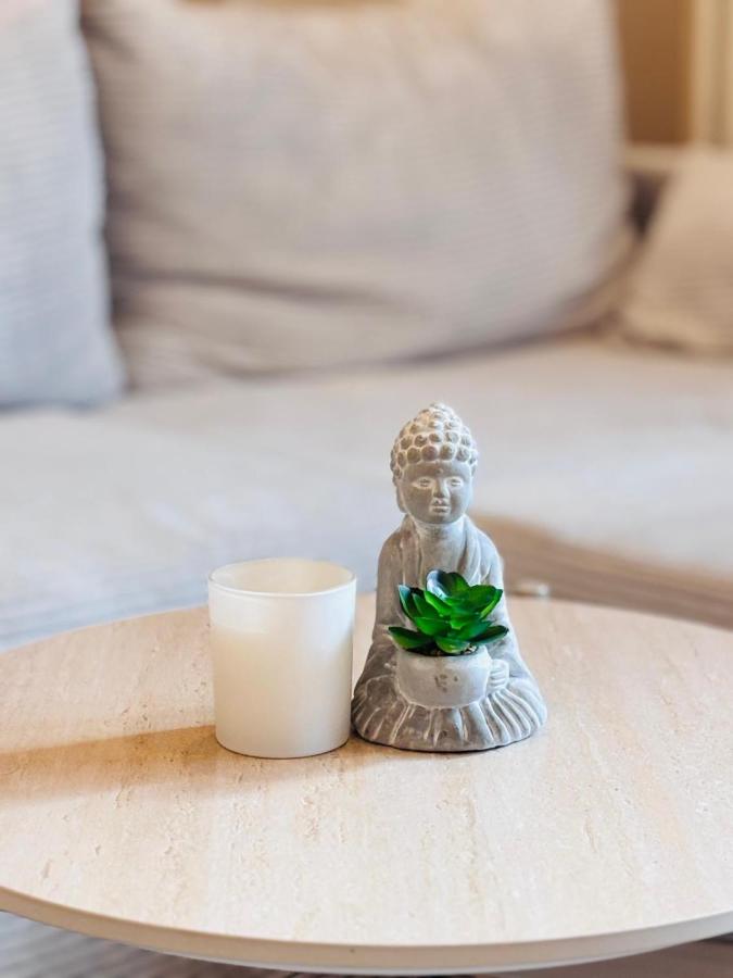 Aura Suites - New Modern Apartment with own Sauna - Ferienwohnung Berlin