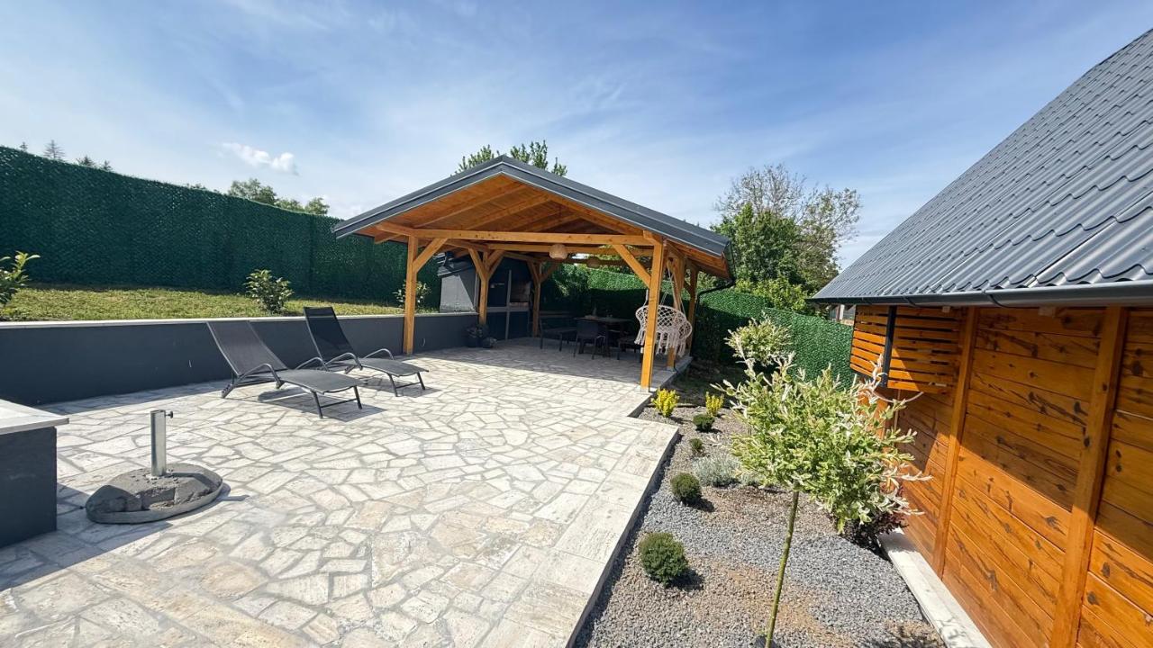 Luxury house Nena Fruška gora - kuća za odmor - Chambres d'hôtes Velika Remeta