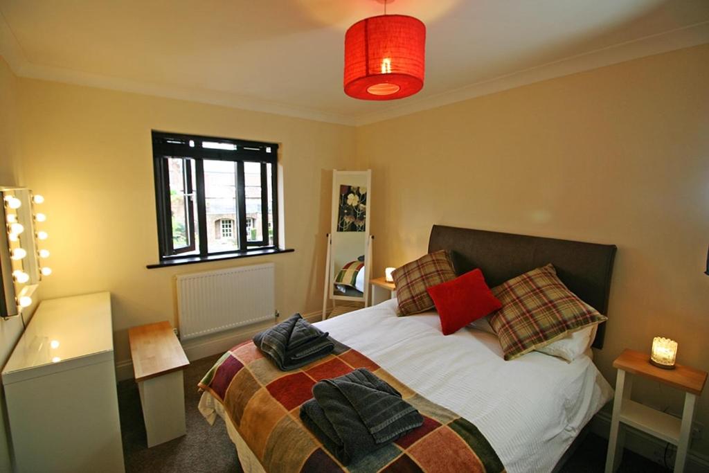 York's Grape Lane Apartments - Top Floor - B&B York