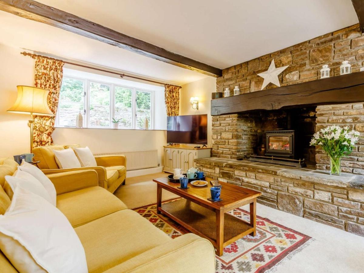 4 Bed in Abergavenny oc-bn243 - Bed and Breakfast Llanwenarth