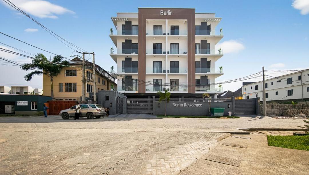 Luxe 2BR in Lekki with 24-7 Power, Pool and Security - Ferienwohnung Lekki
