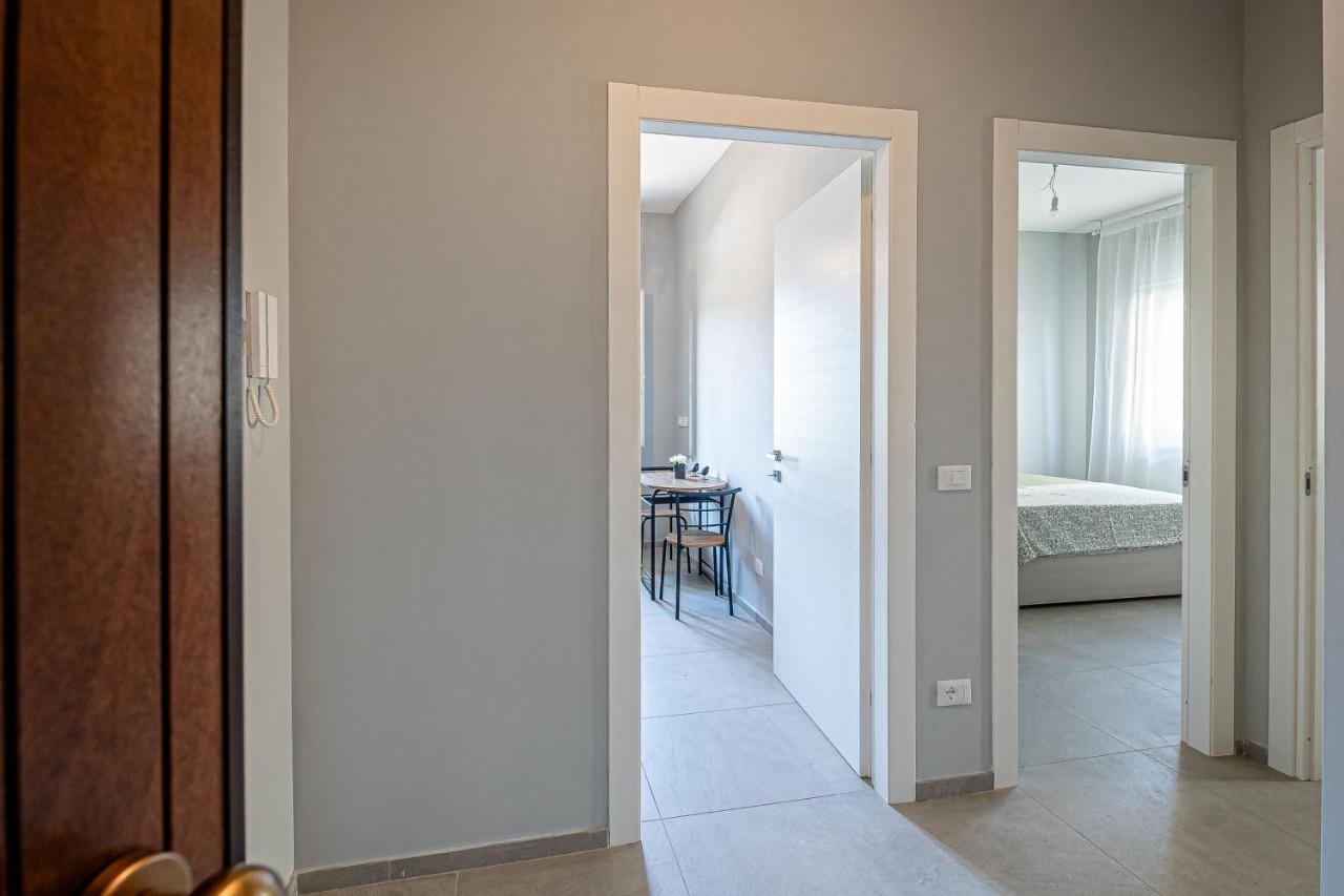 600 meters from the sea - Private Courtyard and Parking - Chambres d'hôtes Diano Marina
