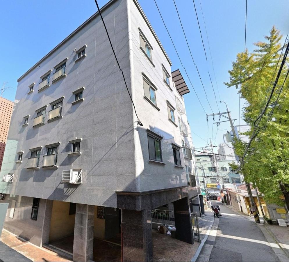 2BR, 3bed APT, Cozy Jongam - B&B Seúl