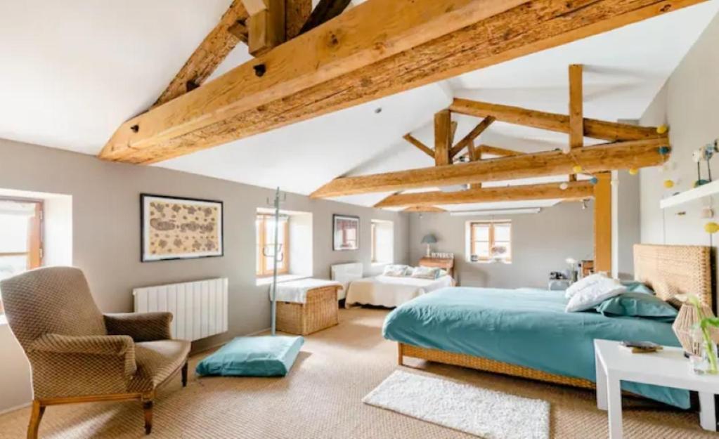 ravissante chambre spacieuse - B&B Morancé