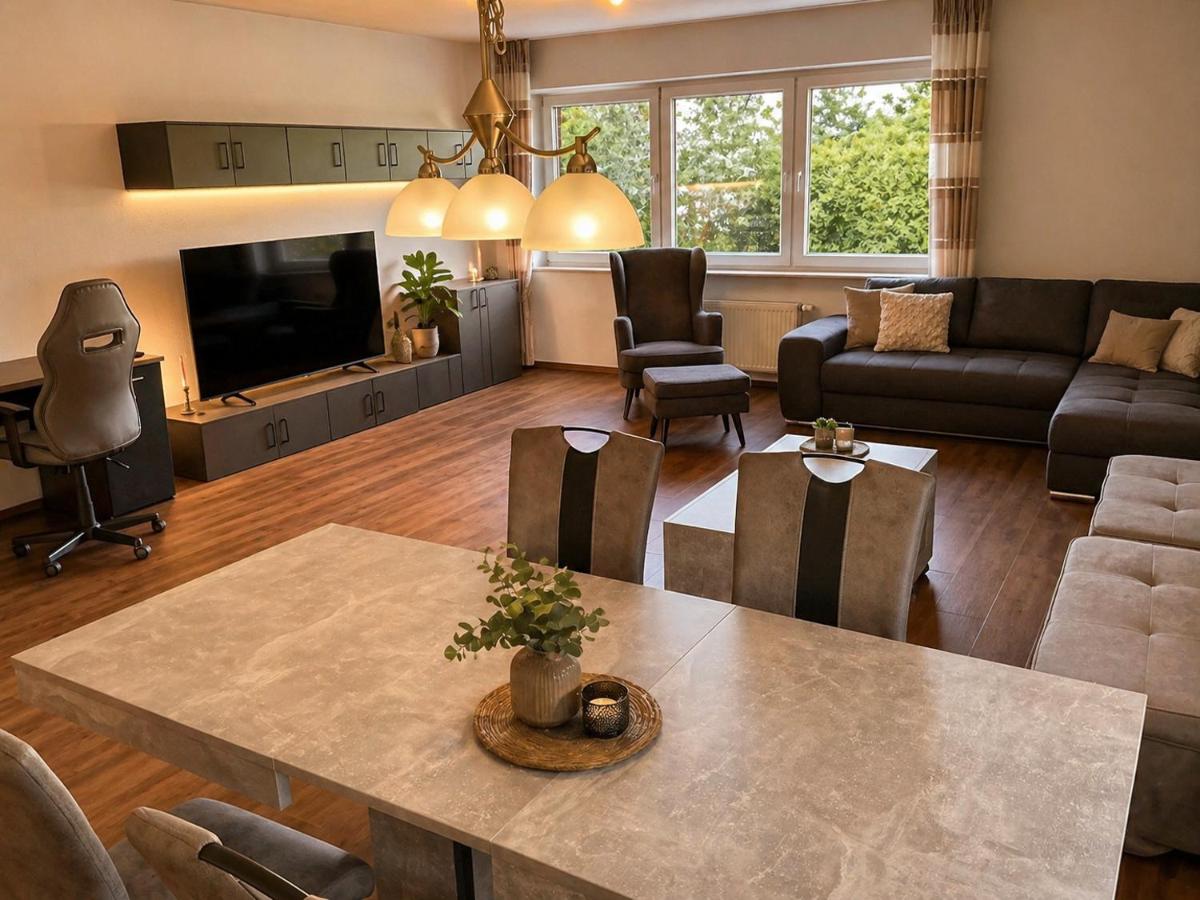 Premium Apartment Hückelhoven-Baal mit Balkon - 112 qm - bis 7 Personen - Chambres d'hôtes Hückelhoven