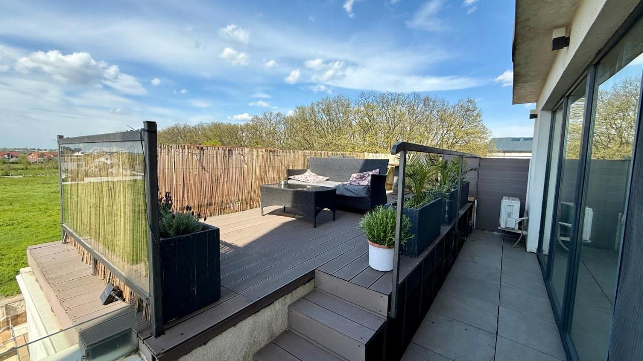 Zen Sunset Loft - Private Terrace - Forrest Views - Ferienwohnung Bukarest