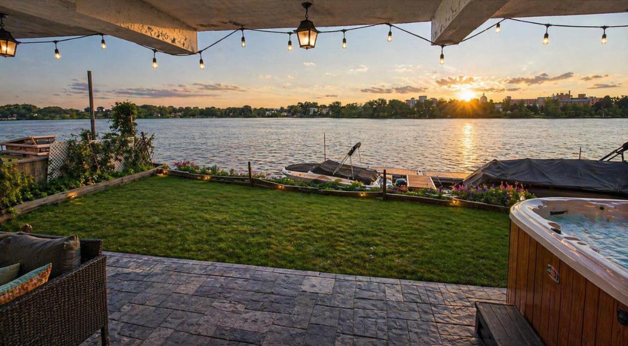 The Haven Loft - B&B Laval