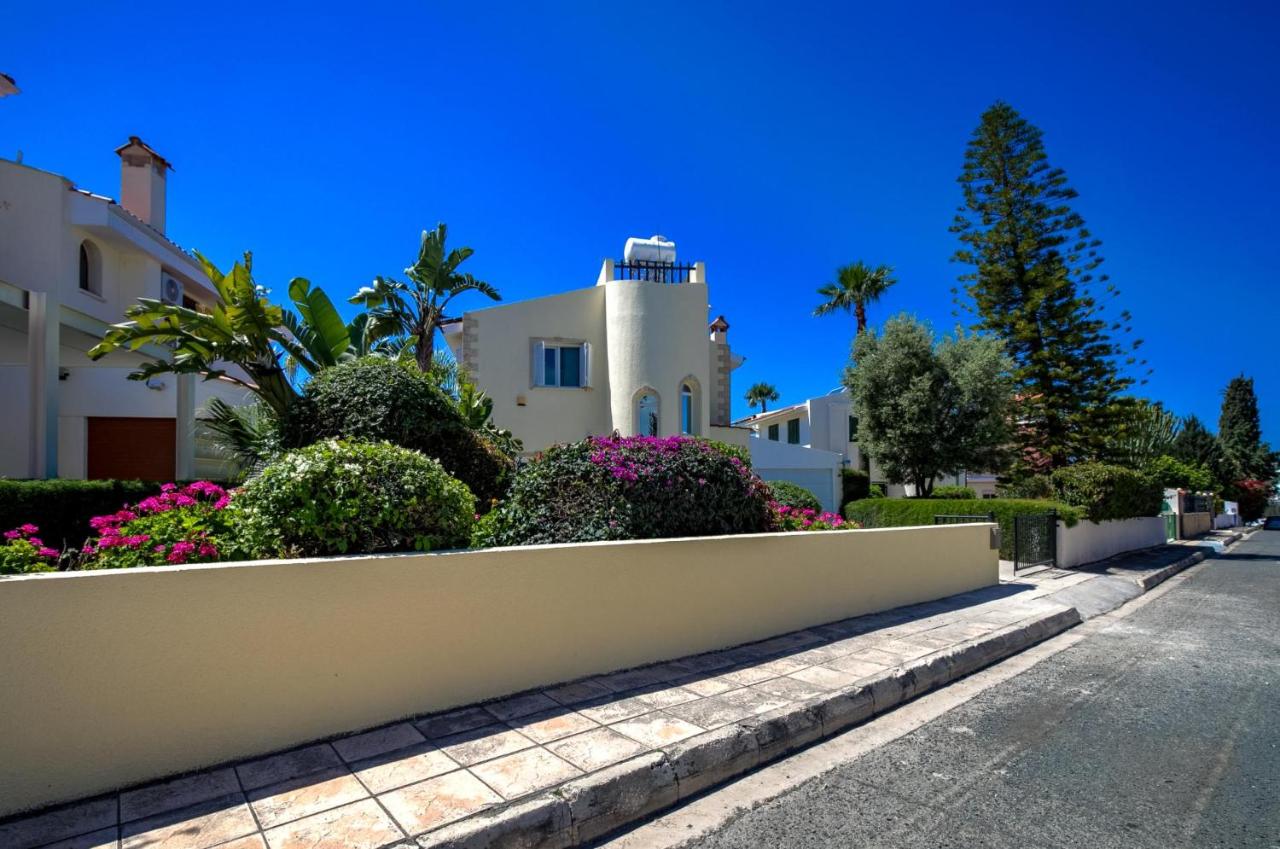 Villa Artemis by Ezoria Villas - Chambres d'hôtes Pégeia