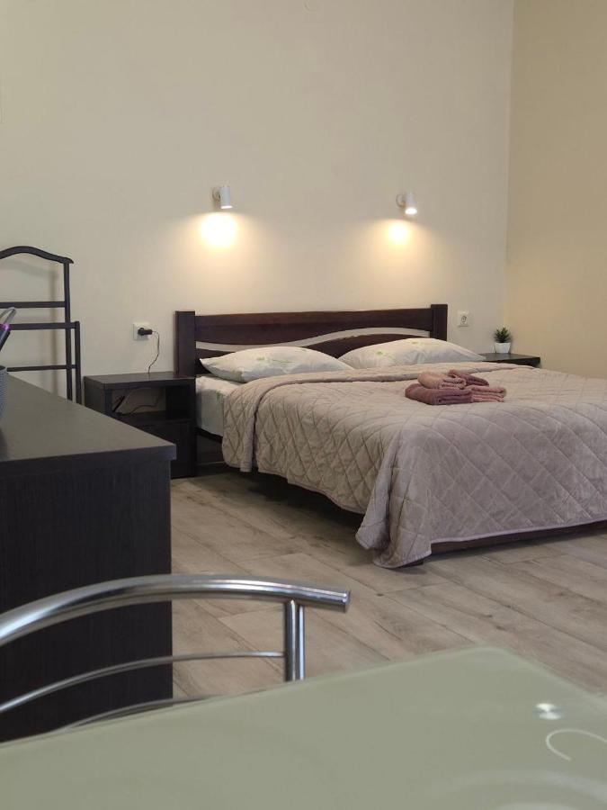Апартаменти у центрі біля площі - B&B Chernígov