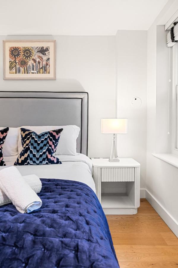 Spacious Covent Garden apartment - B&B London