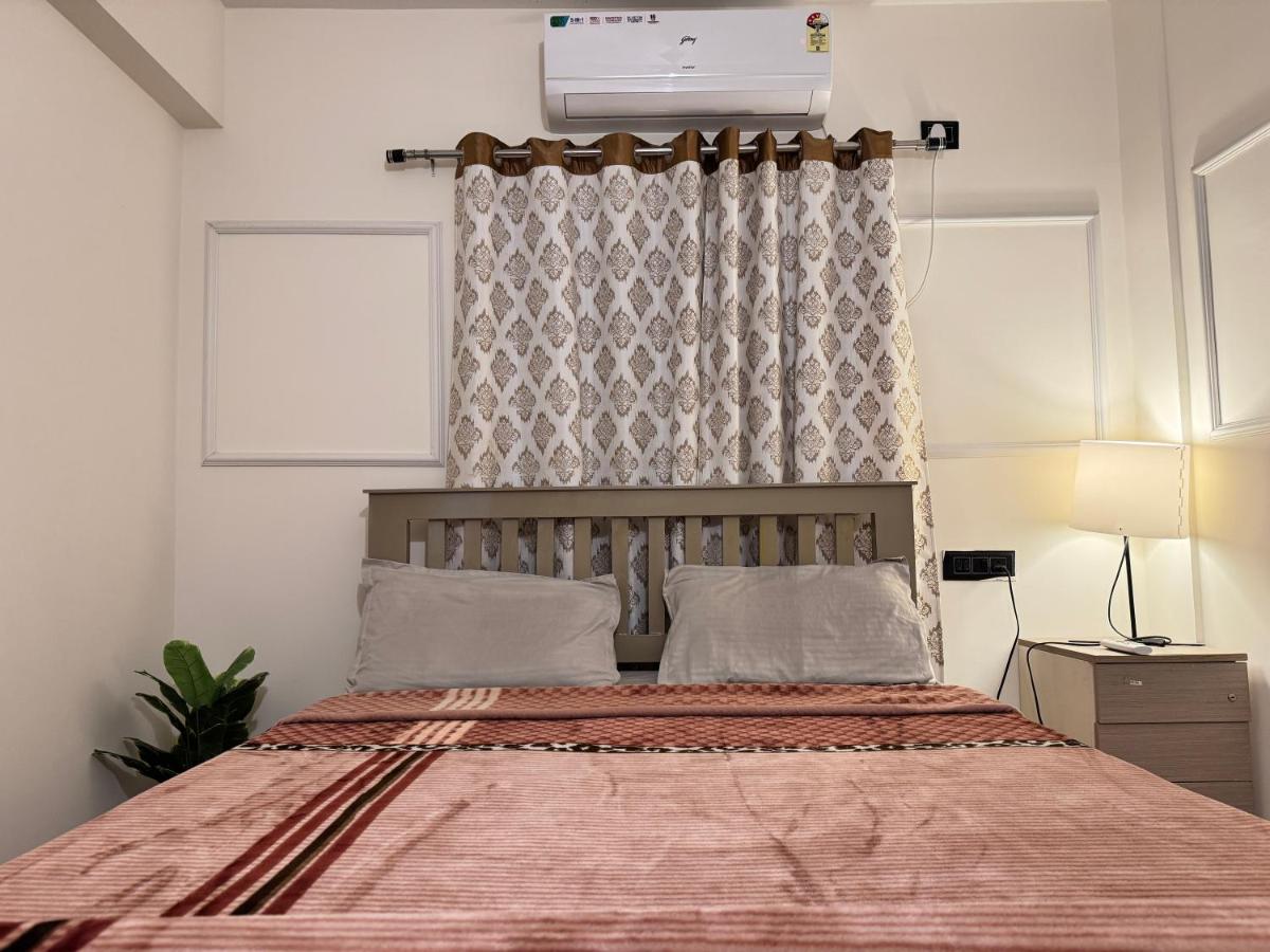 Cosy 2BHK City Nest - For Families & Travellers - B&B Hyderabad