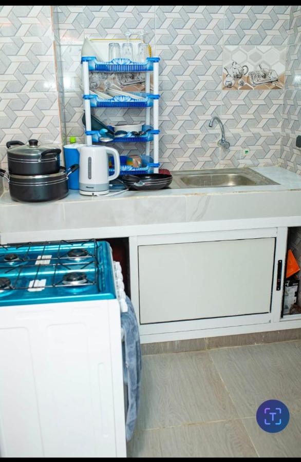 APPARTEMENT MEUBLE ESSKALE Abidjan - B&B Abiyán
