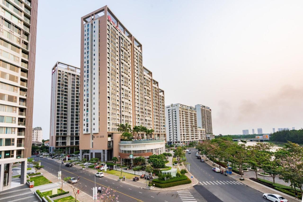 Convinia Luxury The Peak Midtown - B&B Ho Chi Minh