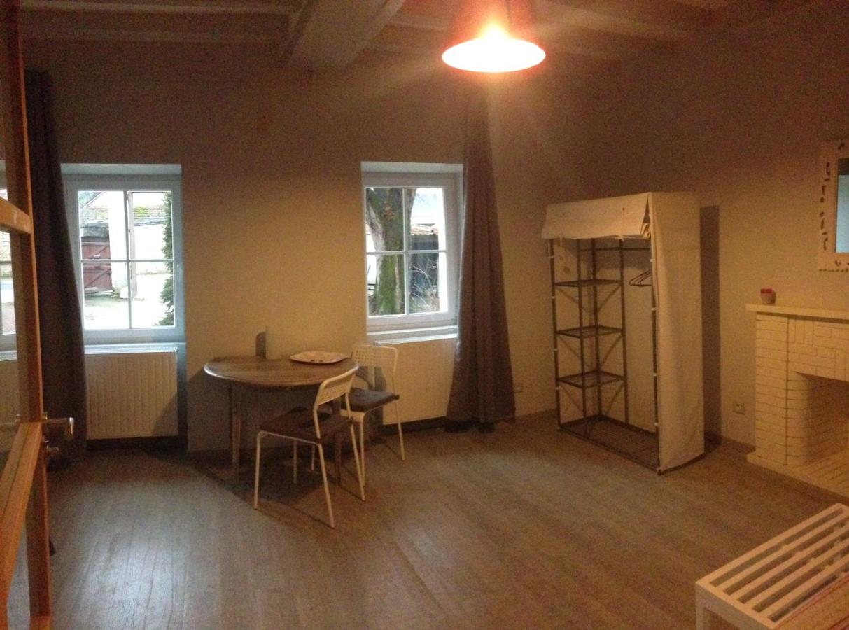 Deluxe Double Room (2 Adults + 1 Child)