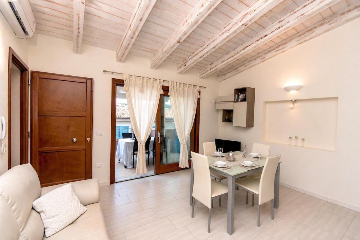 Brigata House - Luxury 2 beds, wifi, balcony,sea view - Key to Villas - Bed and Breakfast Castelsardo