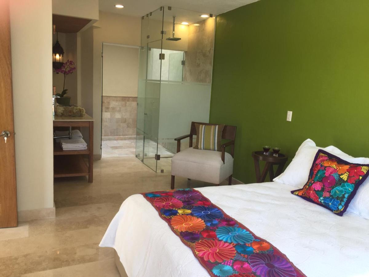 Deluxe Suite 3 mit Kingsize-Bett und Terrasse