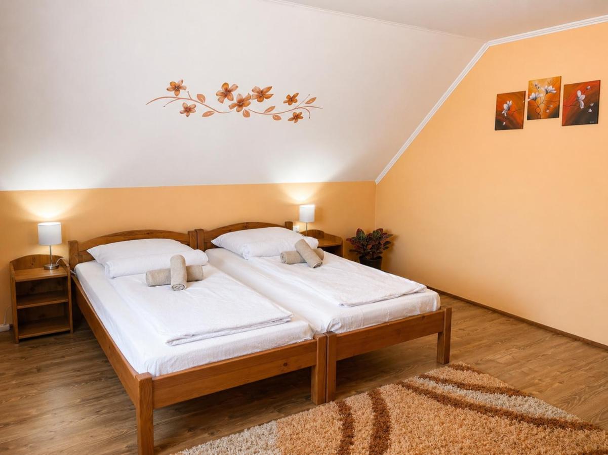 Borsika Guest House - B&B Zetea