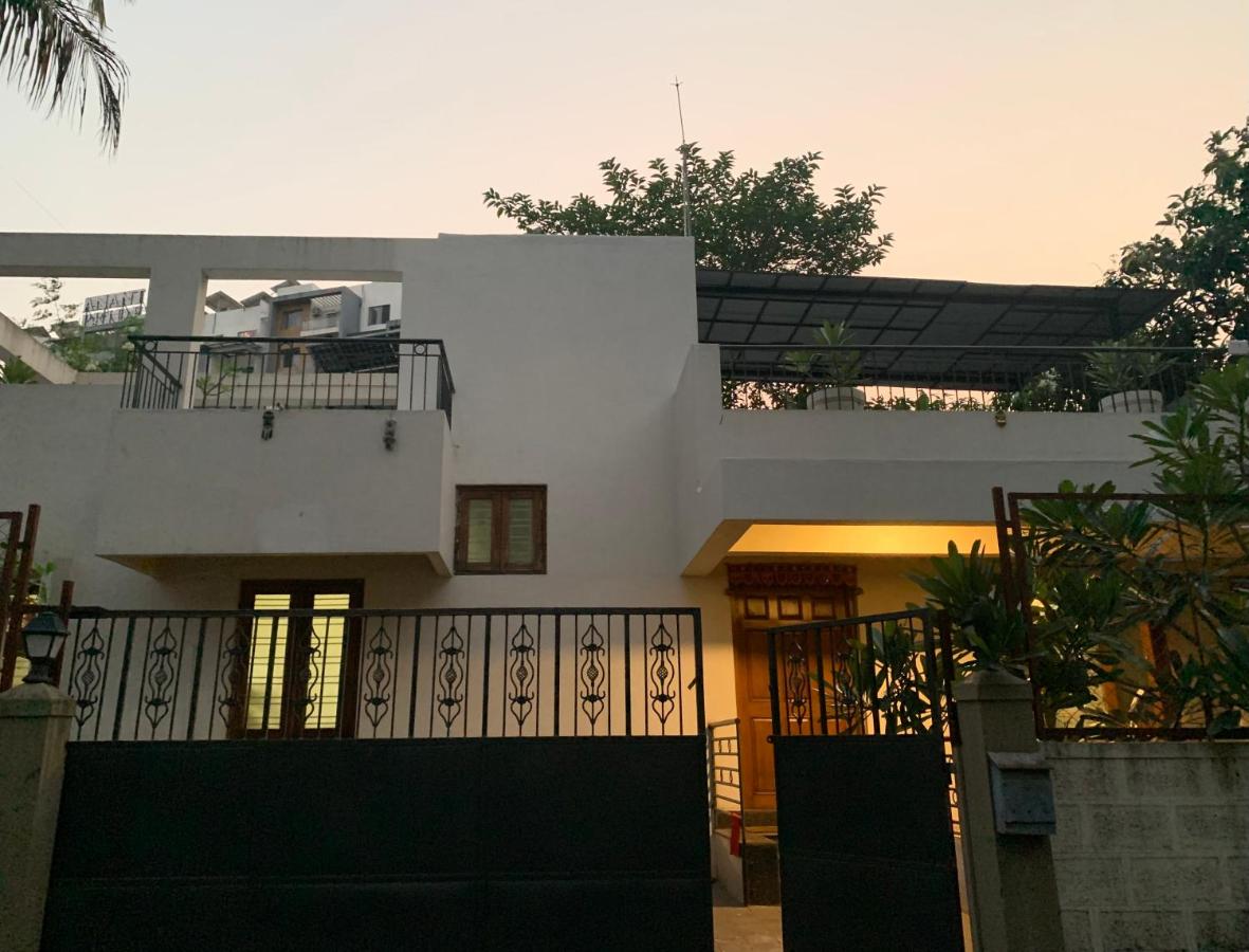 Home Away From Home - Ferienwohnung Kolhāpur