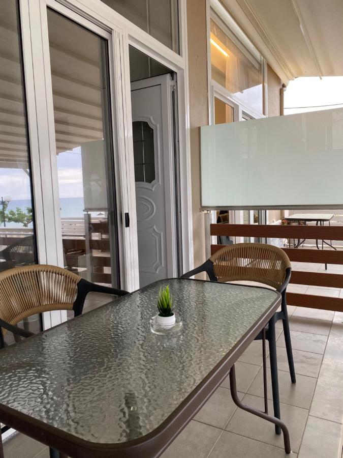 Paradise Apartments - Chambres d'hôtes Vráchos
