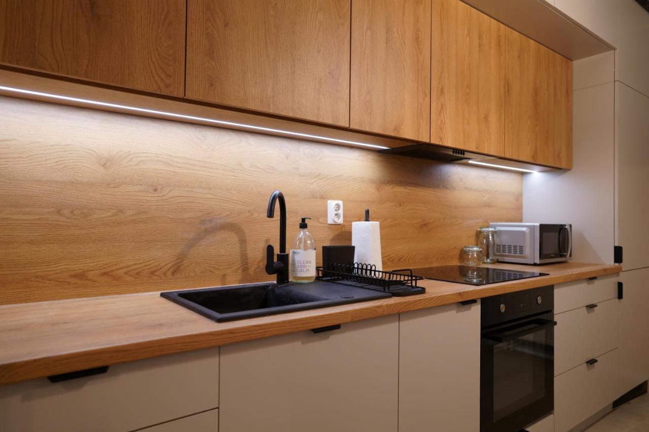 3 Bedroom Apartment 2 Free Parking Spots by City Beat - Chambres d'hôtes Cracovie