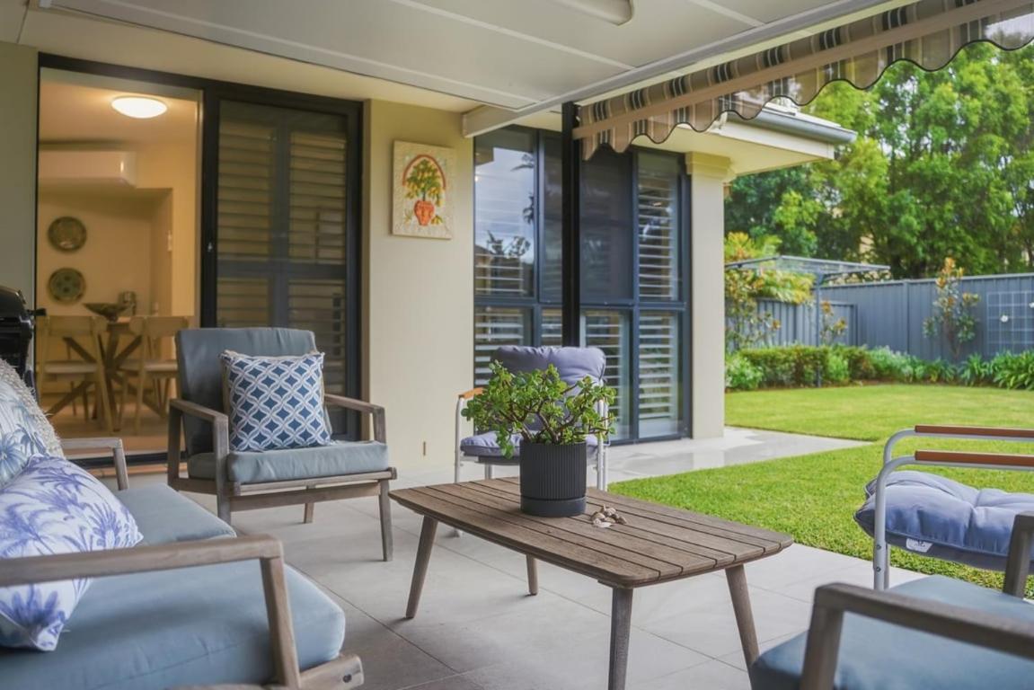 Garden Villa at Diggers - Walk to Restaurant and Beach - Chambres d'hôtes Coffs Harbour