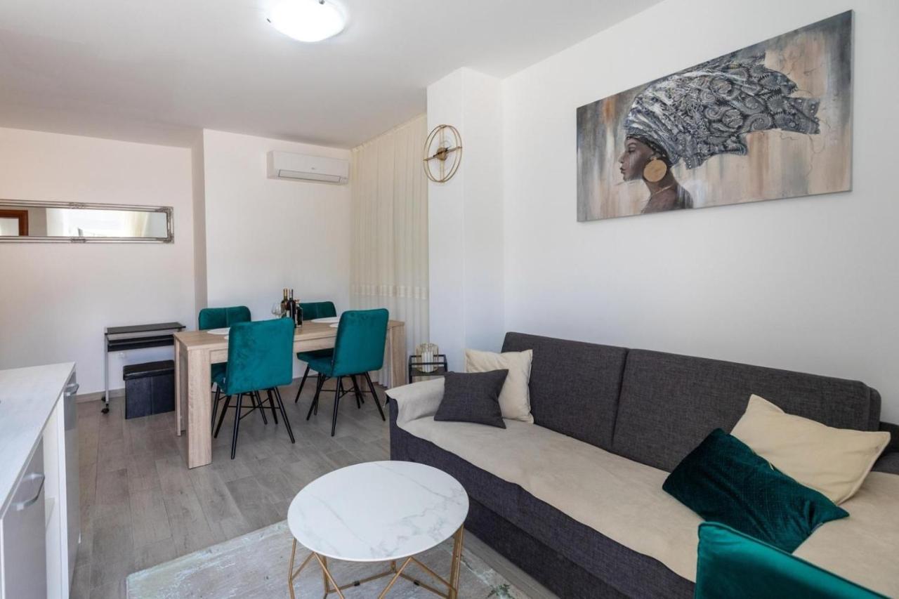 Apartment mit 1 Schlafzimmer, Terrasse und Meerblick