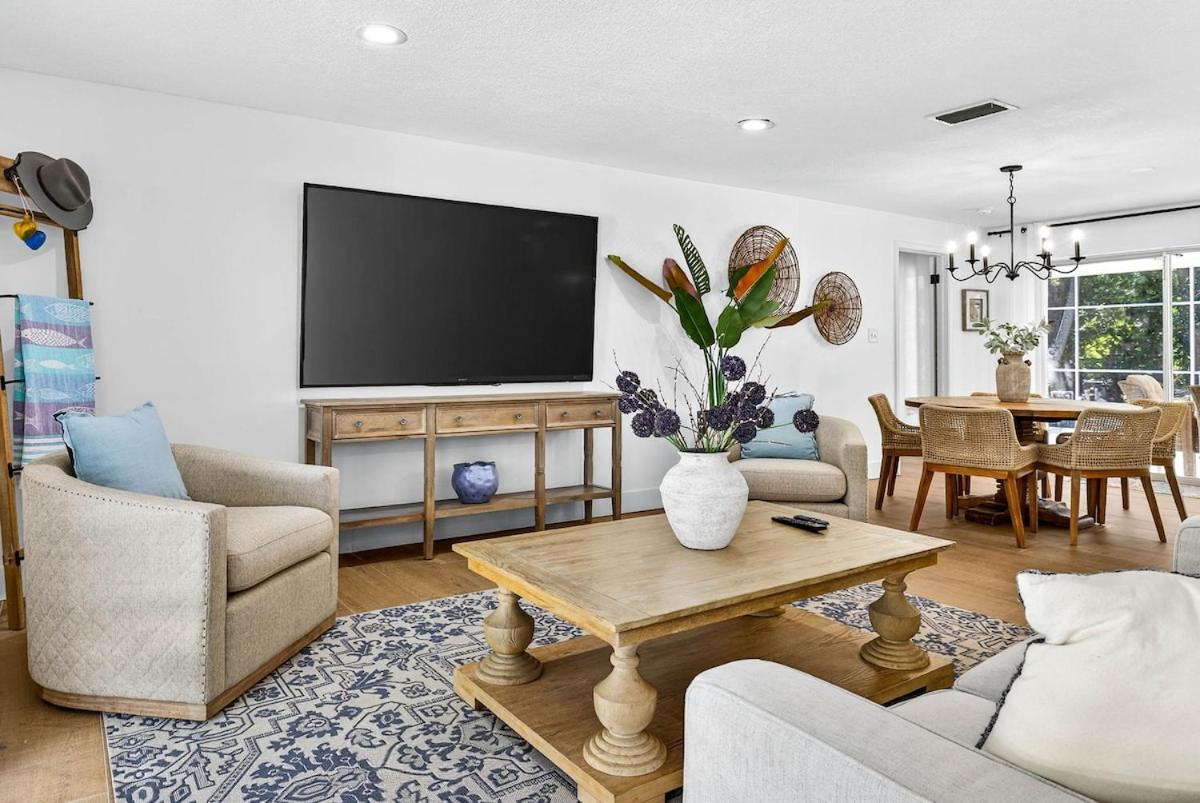 Spacious Clearwater House 4BR 3BA Private Pool - B&B Clearwater