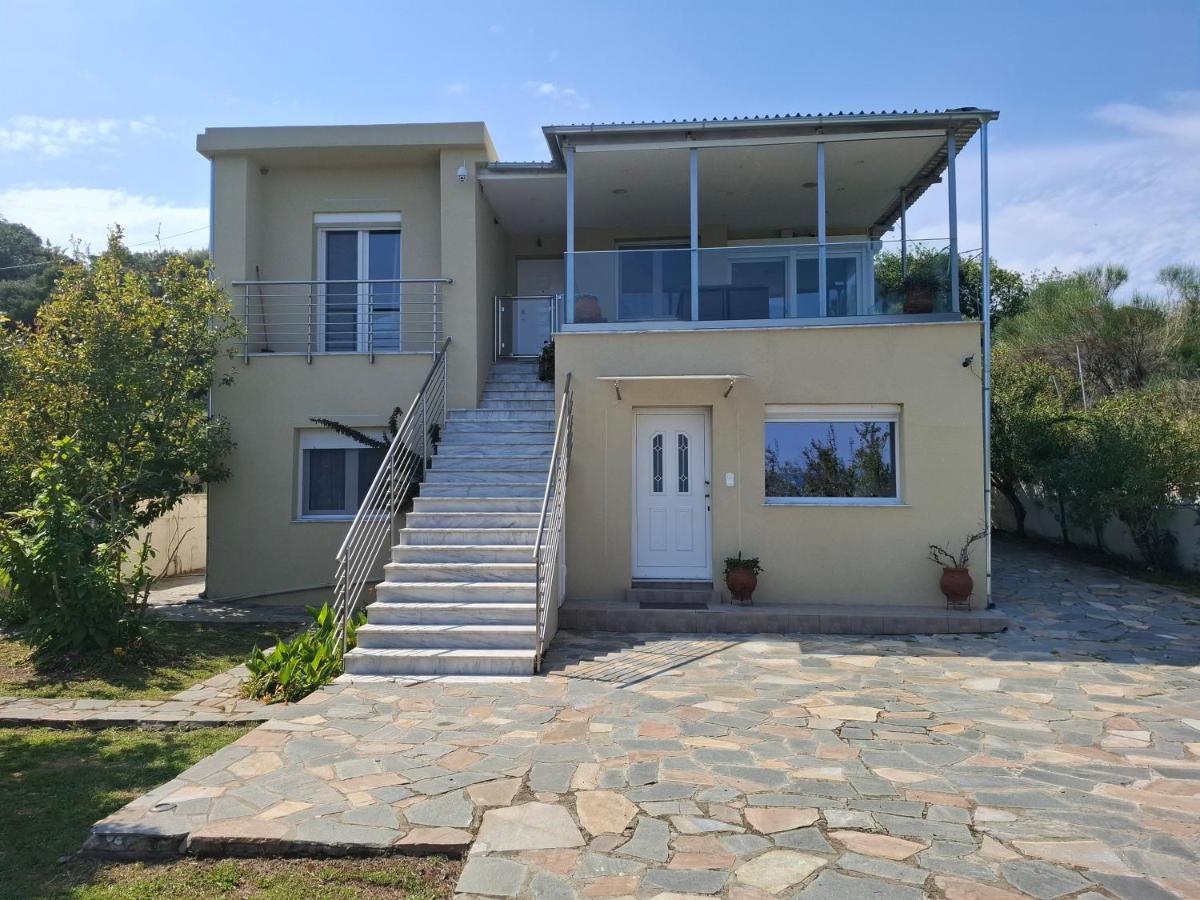 Villa con Vista Mare