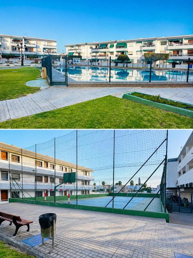 Apartamento con terraza, piscina y pista deportiva - Chambres d'hôtes Almería