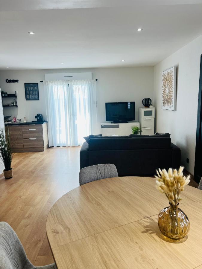 Appartement neuf 6 couchages - Ferienwohnung Saint-Laurent-d'Aigouze