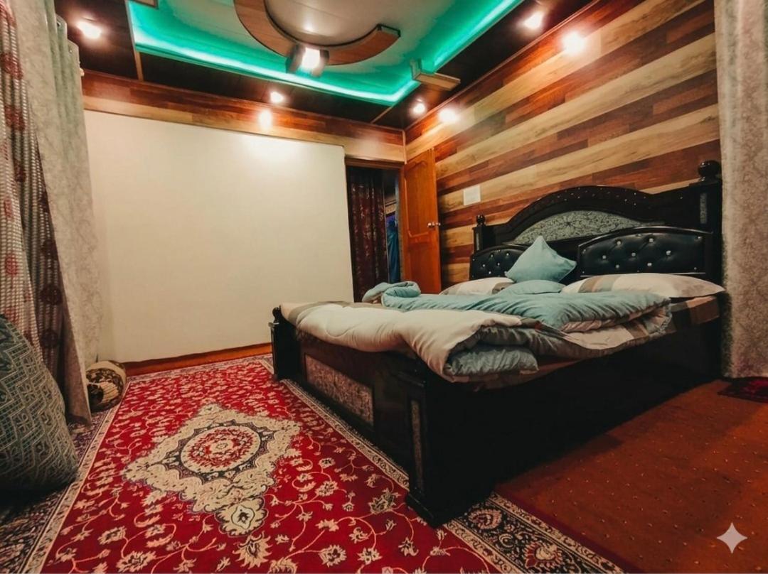 Triple Room with Mountain View