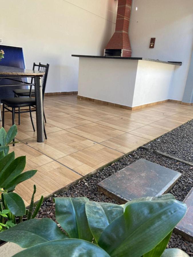 Casa confortável perto Paraguai e centro com área gourmet - B&B Foz do Iguaçu