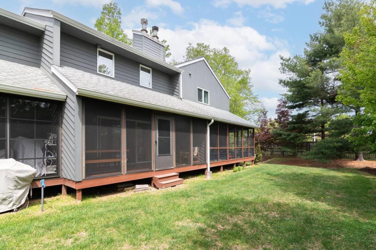Home Near Beach with Access to Shared Pool and Tennis Courts - Chambres d'hôtes Rehoboth Beach