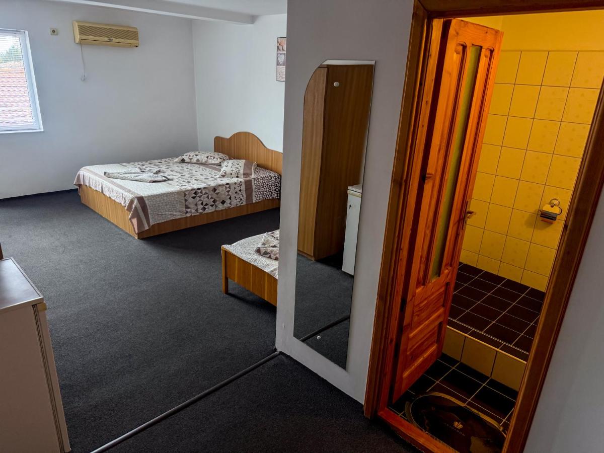 Dreibettzimmer