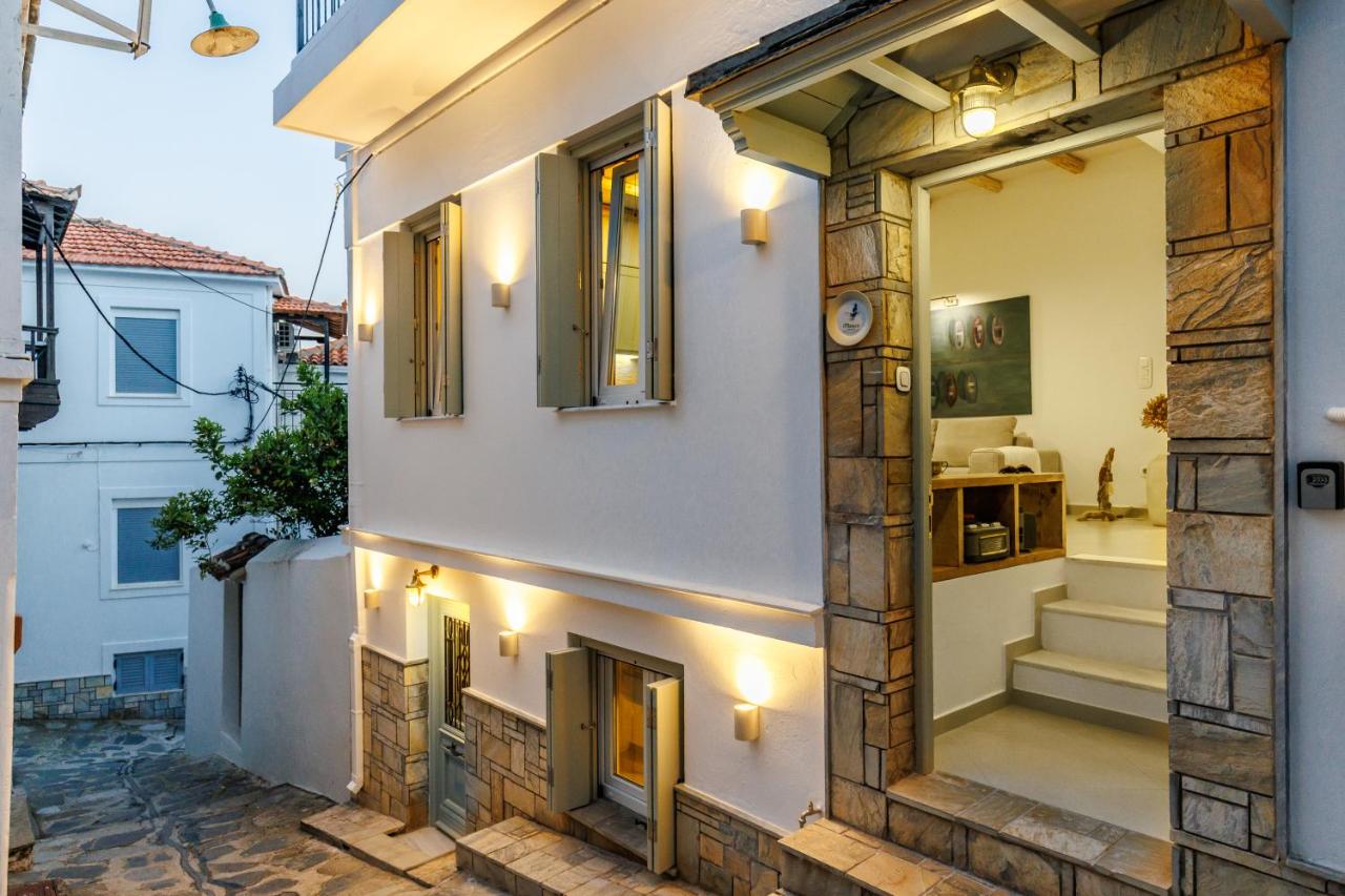 Manu's House - Refined Design, Effortless Space - B&B Skópelos