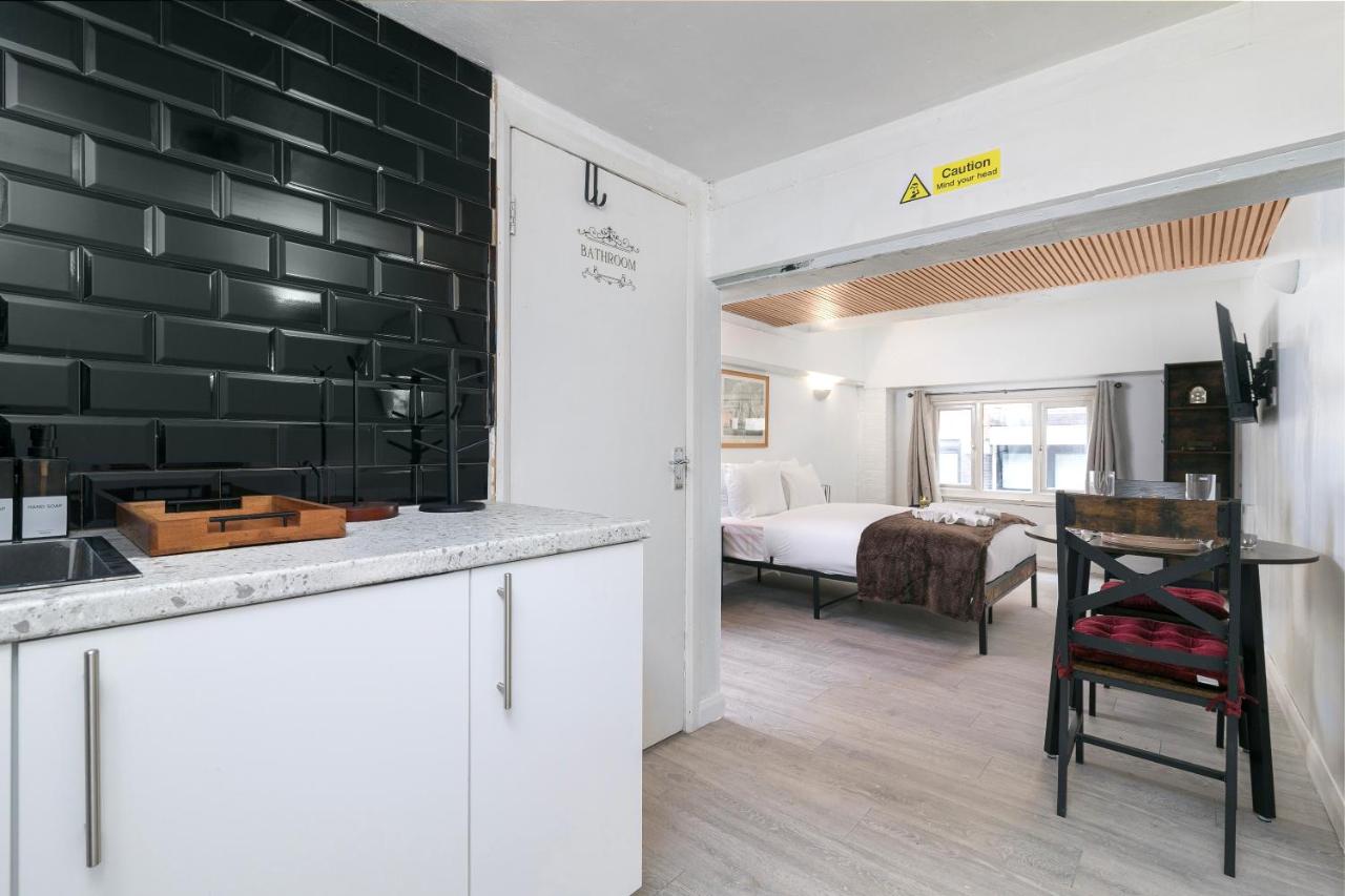 Warehouse Shoreditch Studio close to tube - B&B London