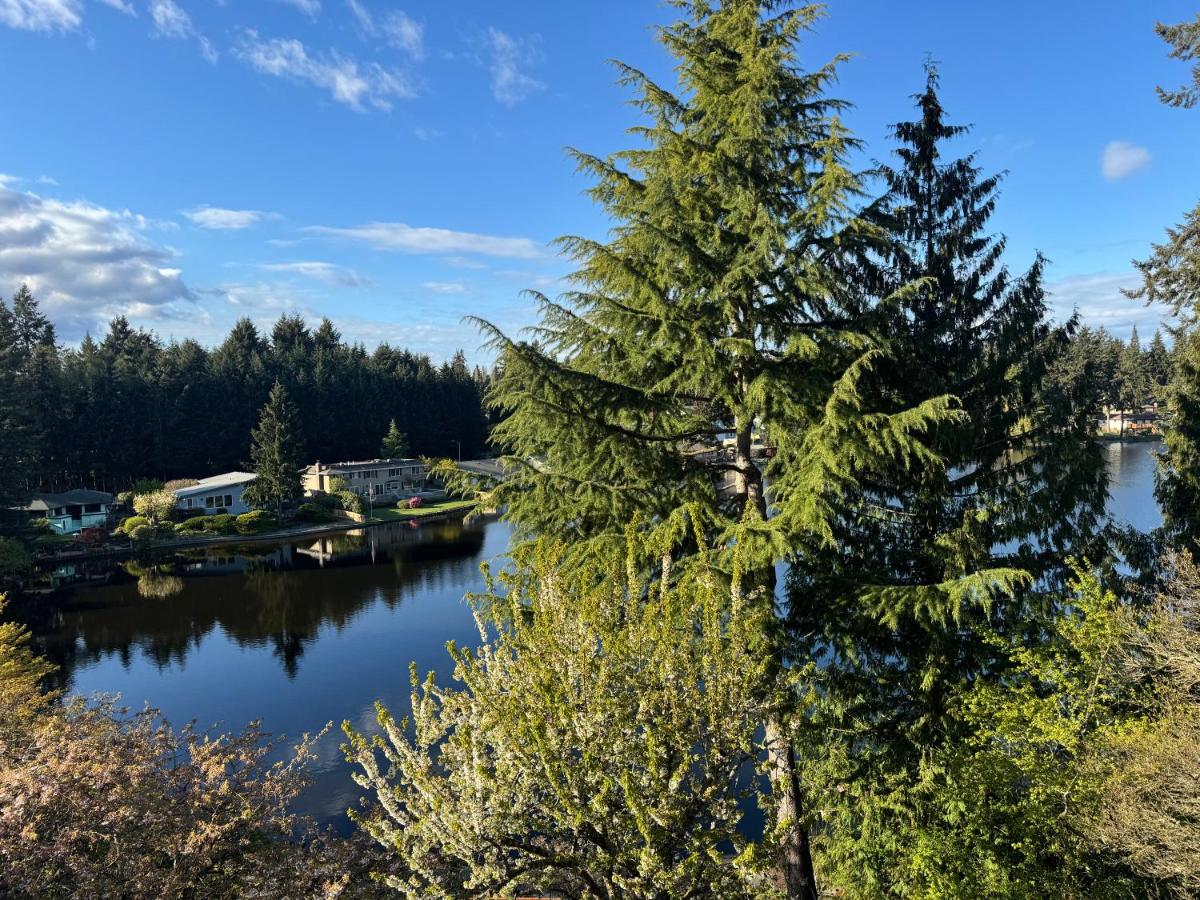 Lakeside Retreat - B&B Federal Way