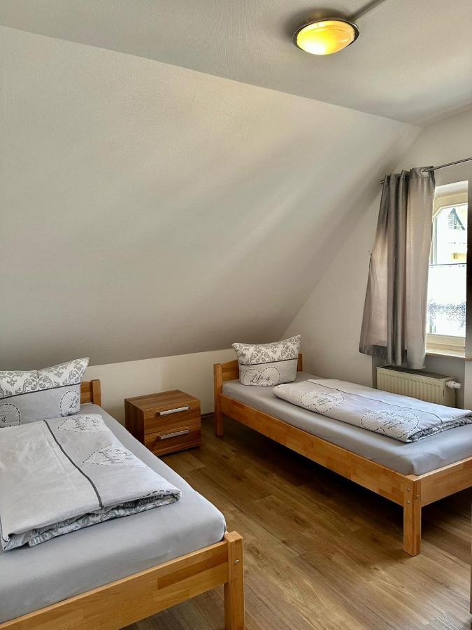 Schöne 4 Schlafzimmer Maisonette in Wangen im Allgäu - Bed and Breakfast Wangen
