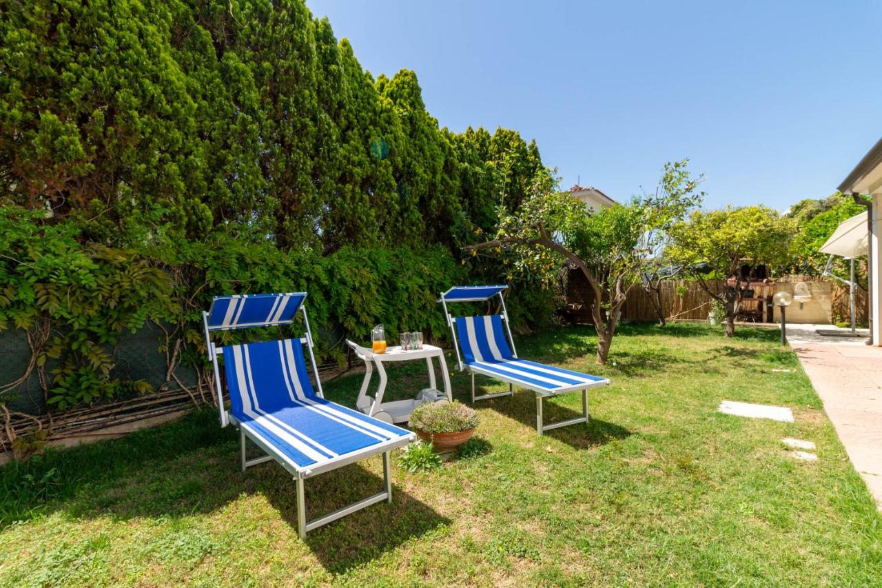 300m from the sea - Villa with garden and parking - Chambres d'hôtes Porto Columbu-Perd'È Sali
