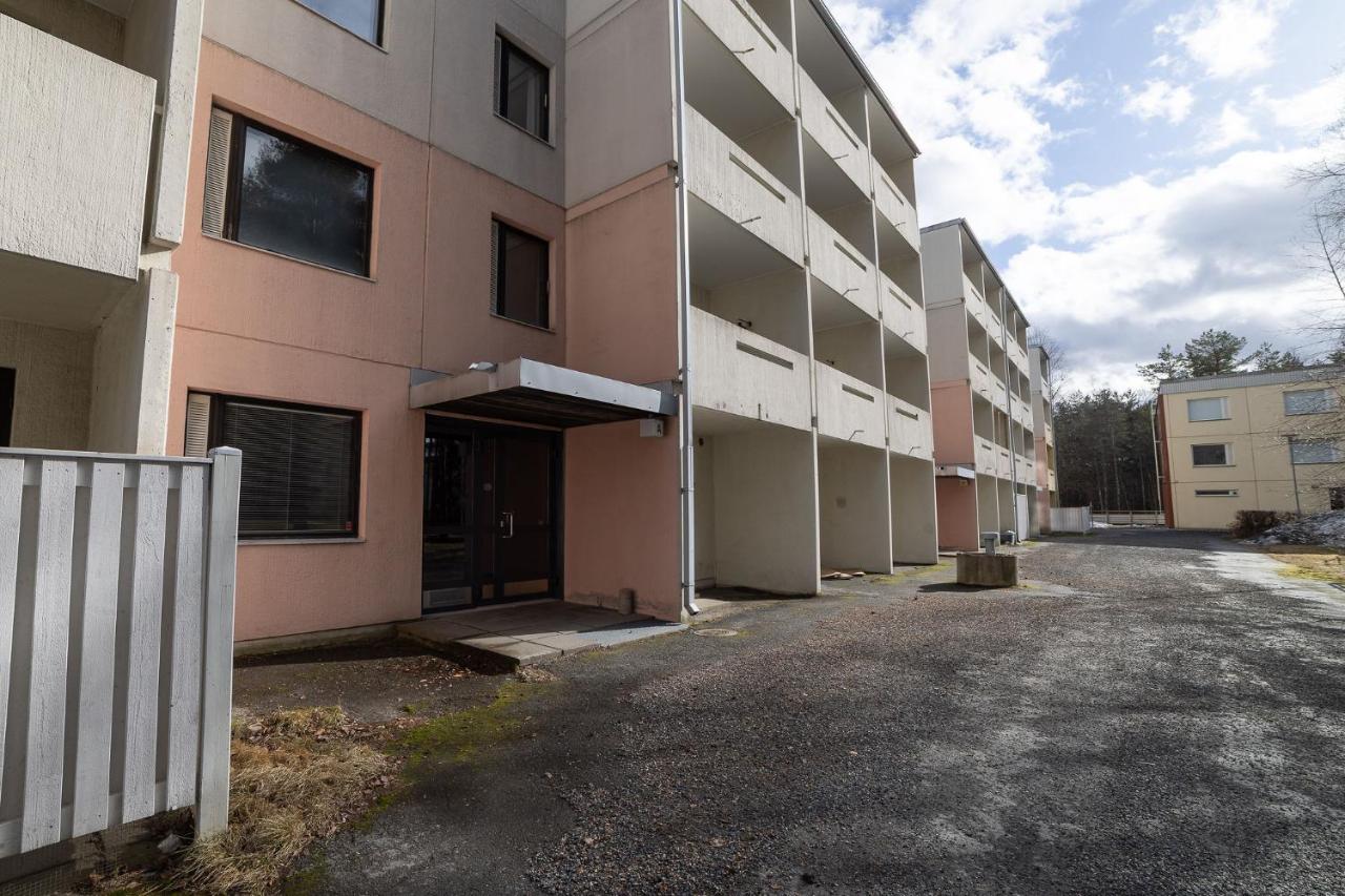 One-bedroom apartment with free parking - B&B Oulu