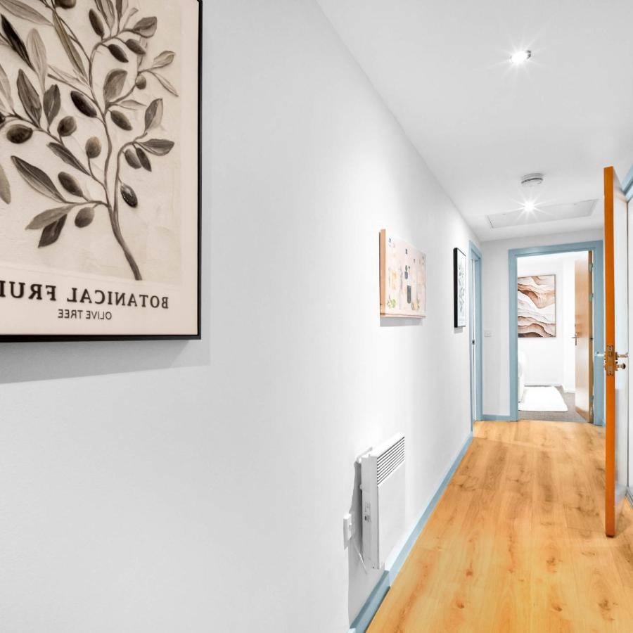 Stylish City Centre Apartment - Terrace - Parking 1001M - Ferienwohnung Birmingham