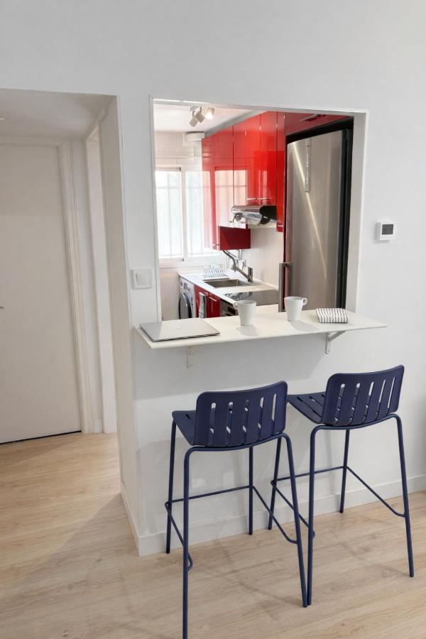 Bright 3BR Apartment with Terrace in Madrid Rio - Chambres d'hôtes Madrid