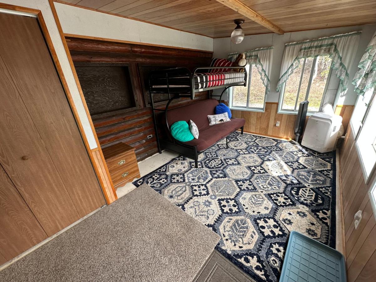 Grandpa's Cabin Yellowstone National Park, Fishing - Ferienwohnung Island Park