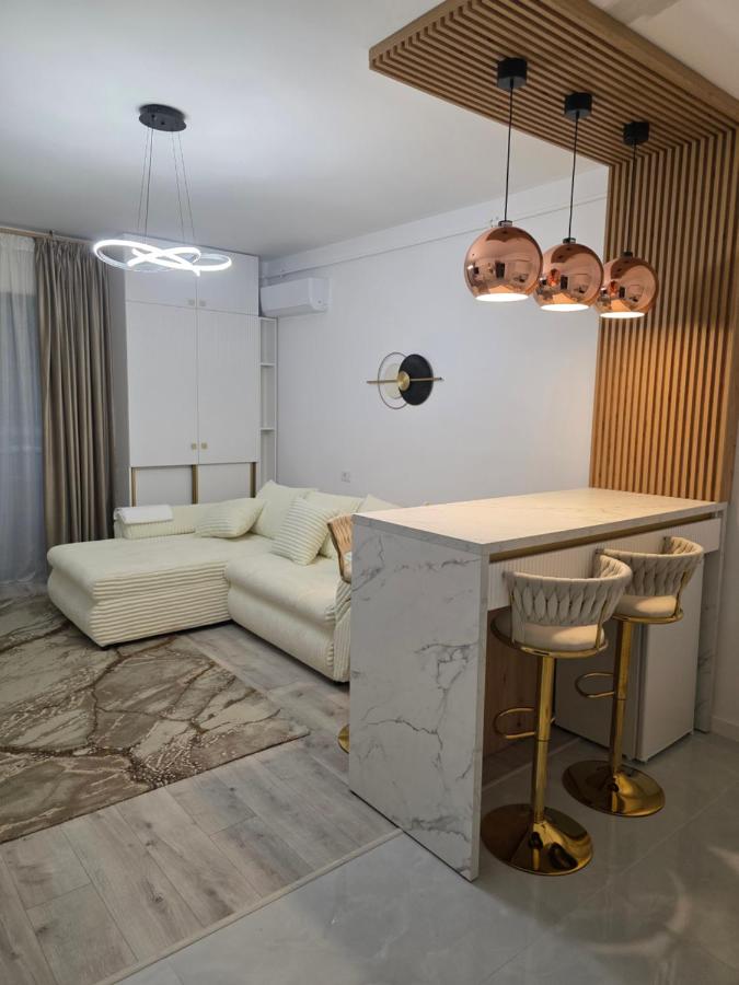 Apartament DeLux cu Jacuzzi Caciulata - Bed and Breakfast Cașolț
